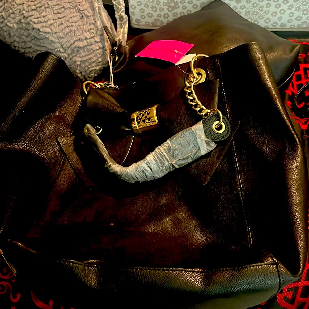NWT Betsey Johnson Large Black Tote W/ Polka dot and floral interior + wristlet